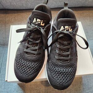 APL Women's Techloom Pro Sneakers - Black Size 8